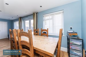 Dining Room- click for photo gallery